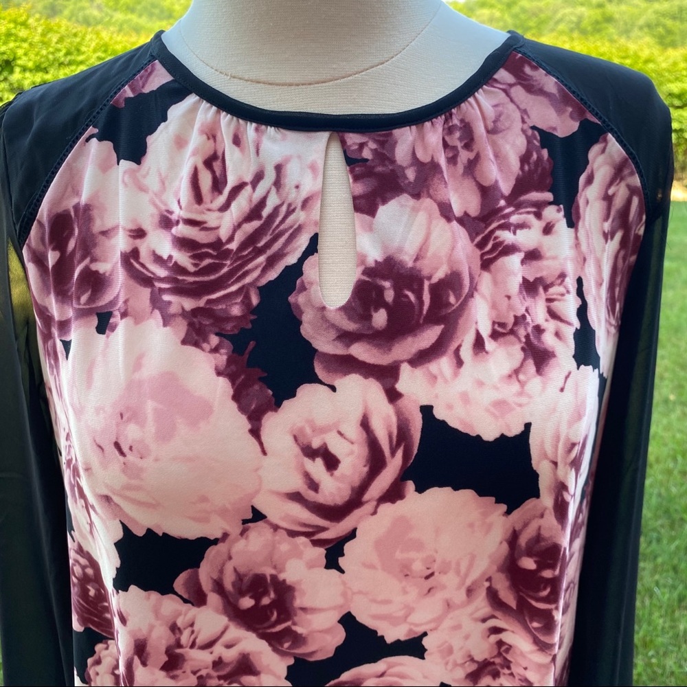 Dress Barn Floral Top - Picture 3 of 12